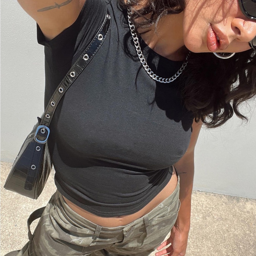Princess polly black cropped tee